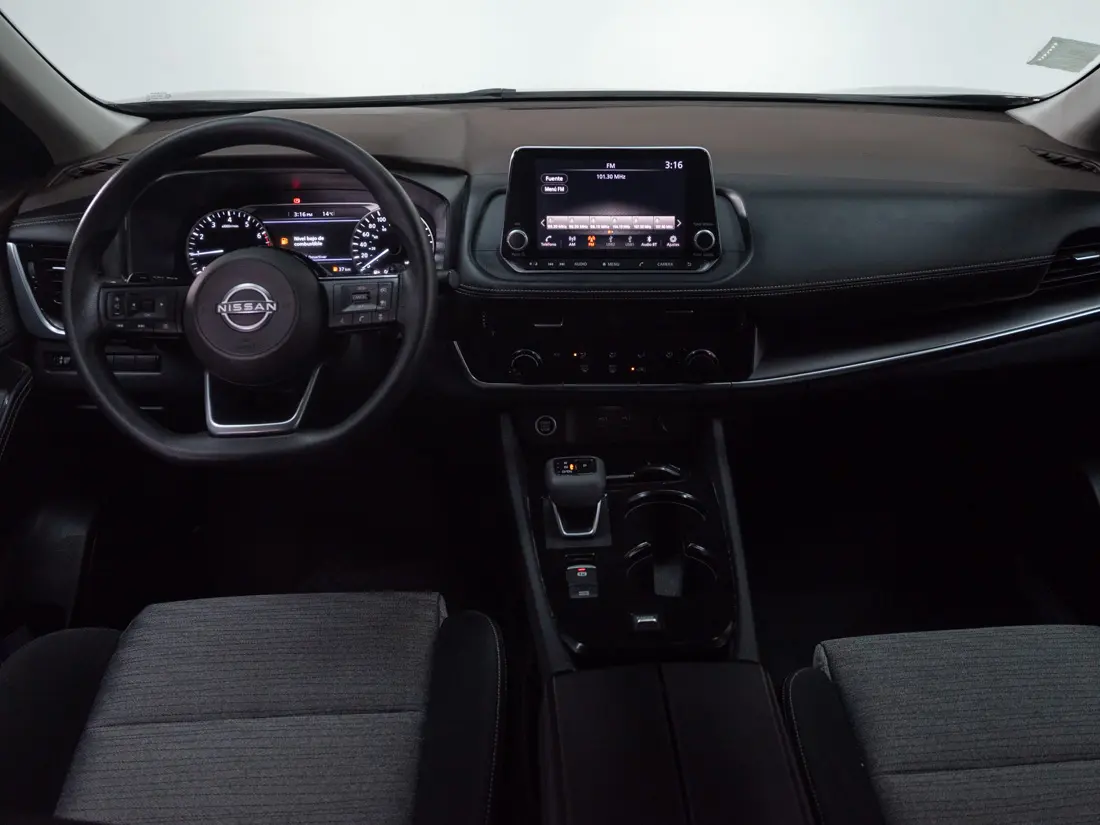 Nissan X-Trail 2.5 Sense 2row At año 2023