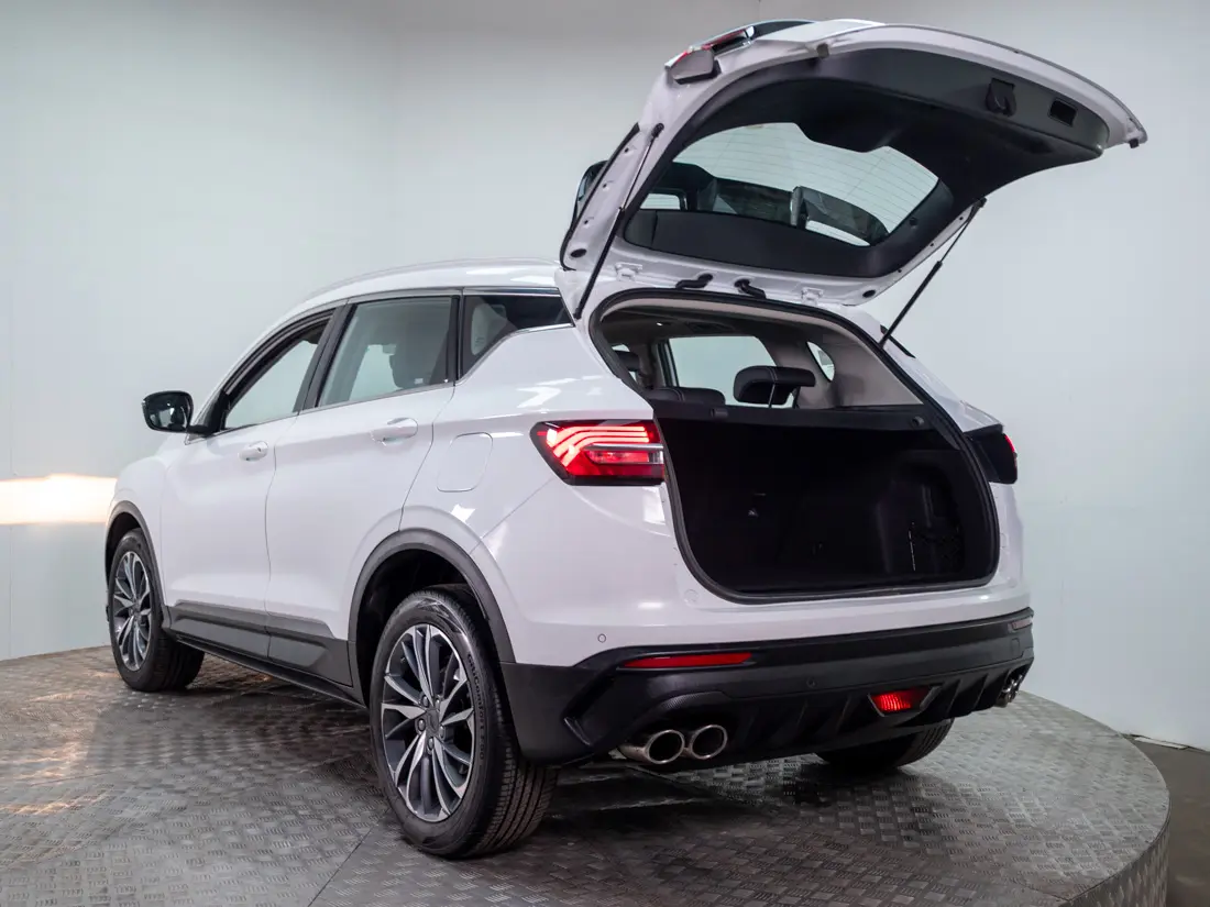 Geely Coolray 1.5 Exclusive 7dct At año 2023