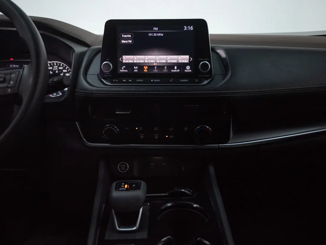 Nissan X-Trail 2.5 Sense 2row At año 2023