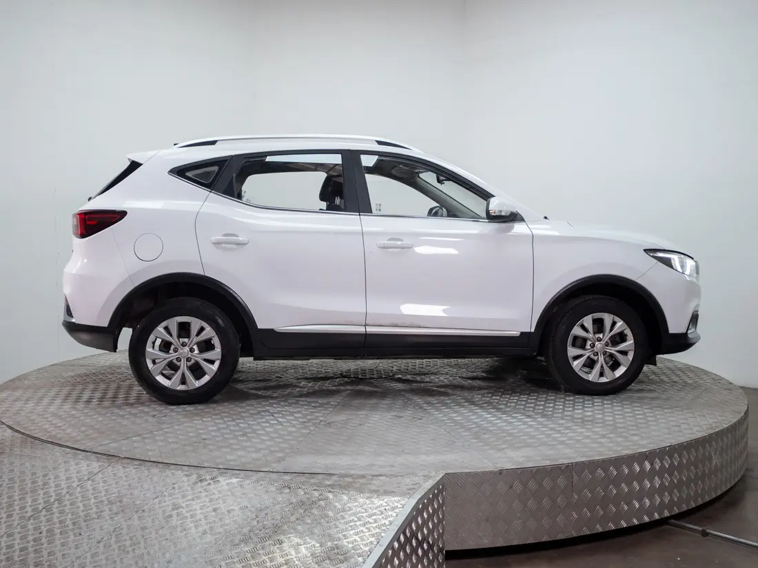 MG Zs 1.5 Std Mt año 2022