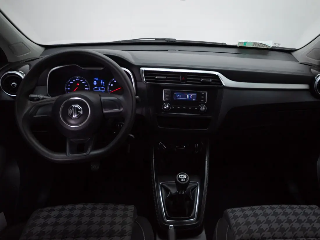 MG Zs 1.5 Std Mt año 2022