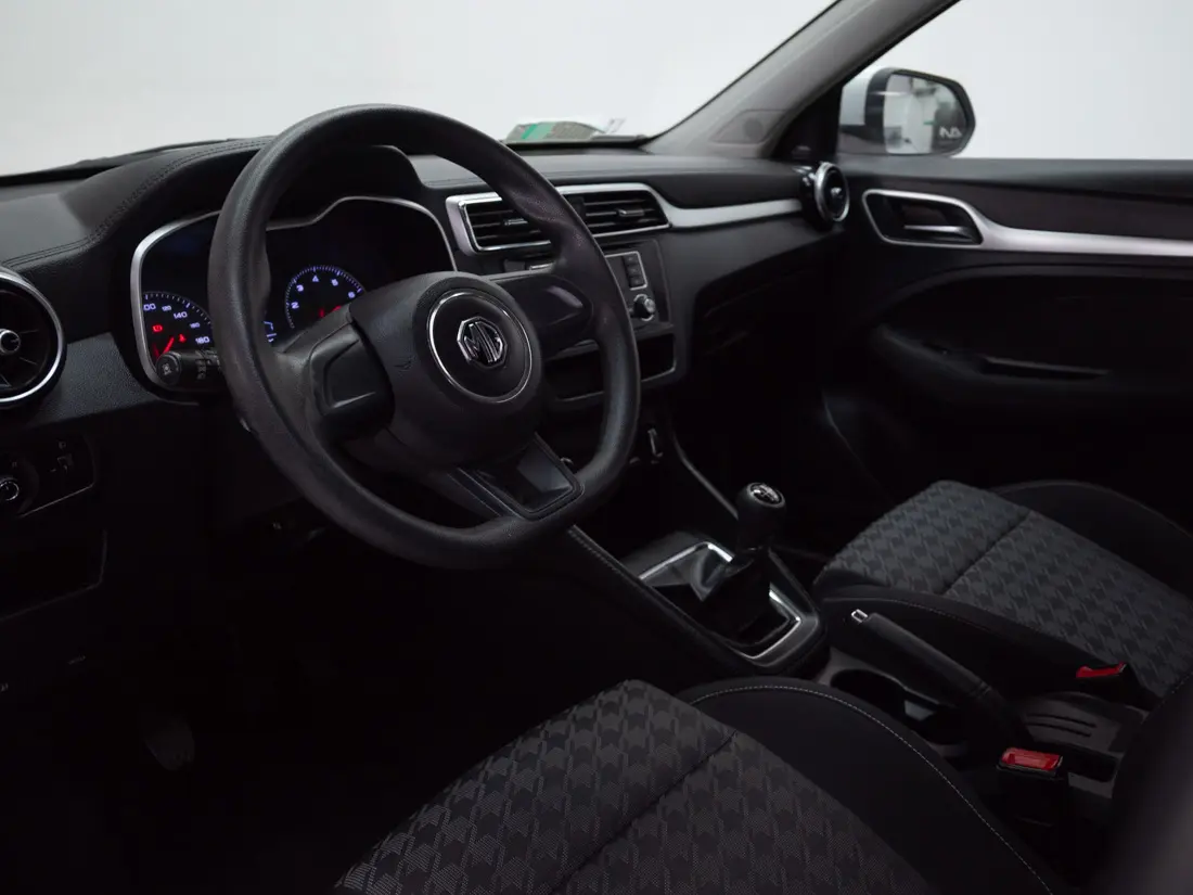 MG Zs 1.5 Std Mt año 2022