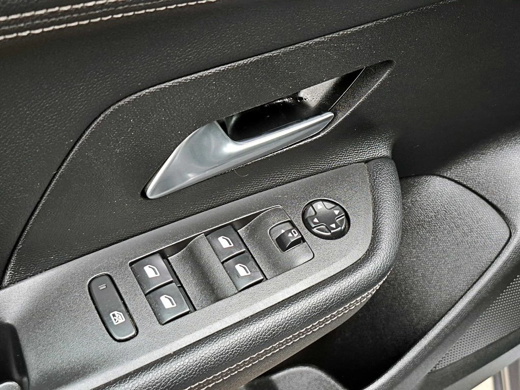 Opel Mokka At año 2023