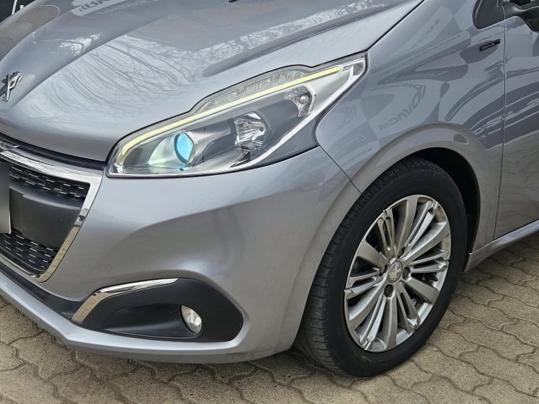 Peugeot 208 1.5 Active Pack Bluehdi 100 Mt Diesel año 2021