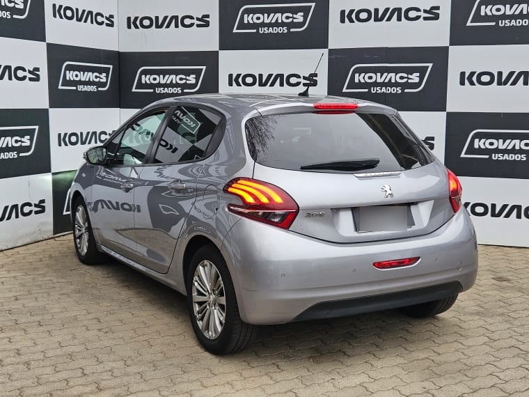 Peugeot 208 1.5 Active Pack Bluehdi 100 Mt Diesel año 2021