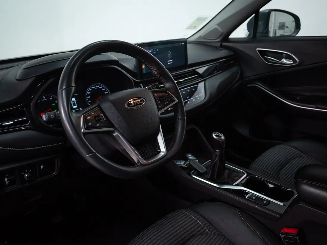 JAC Js4 1.5 Luxury Mt año 2024