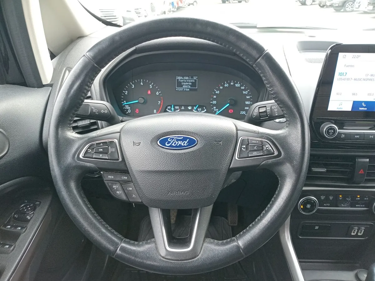 Ford Ecosport 1.5 Titanium 4x2 Mt 5p año 2022