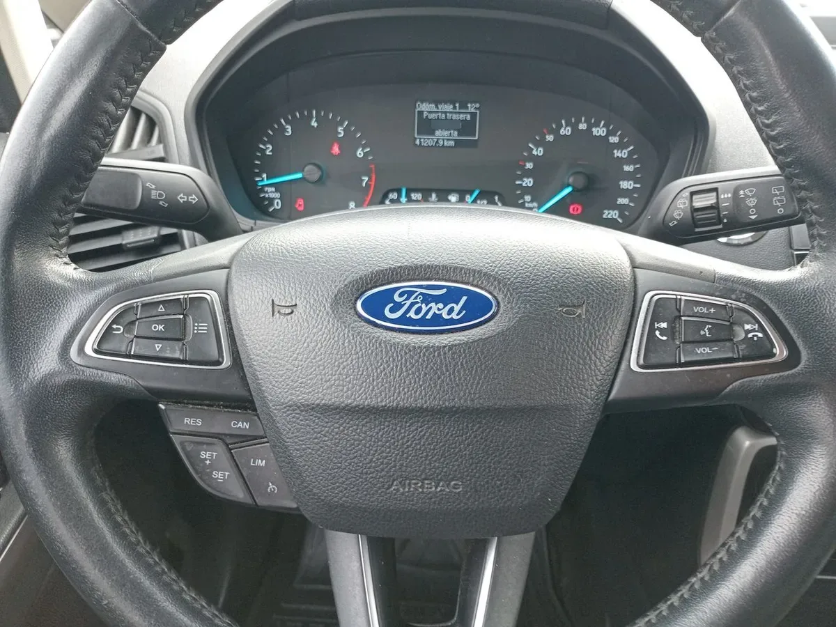 Ford Ecosport 1.5 Titanium 4x2 Mt 5p año 2022