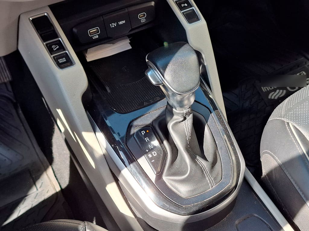 Kia Carens Ex 1.5 Aut año 2023