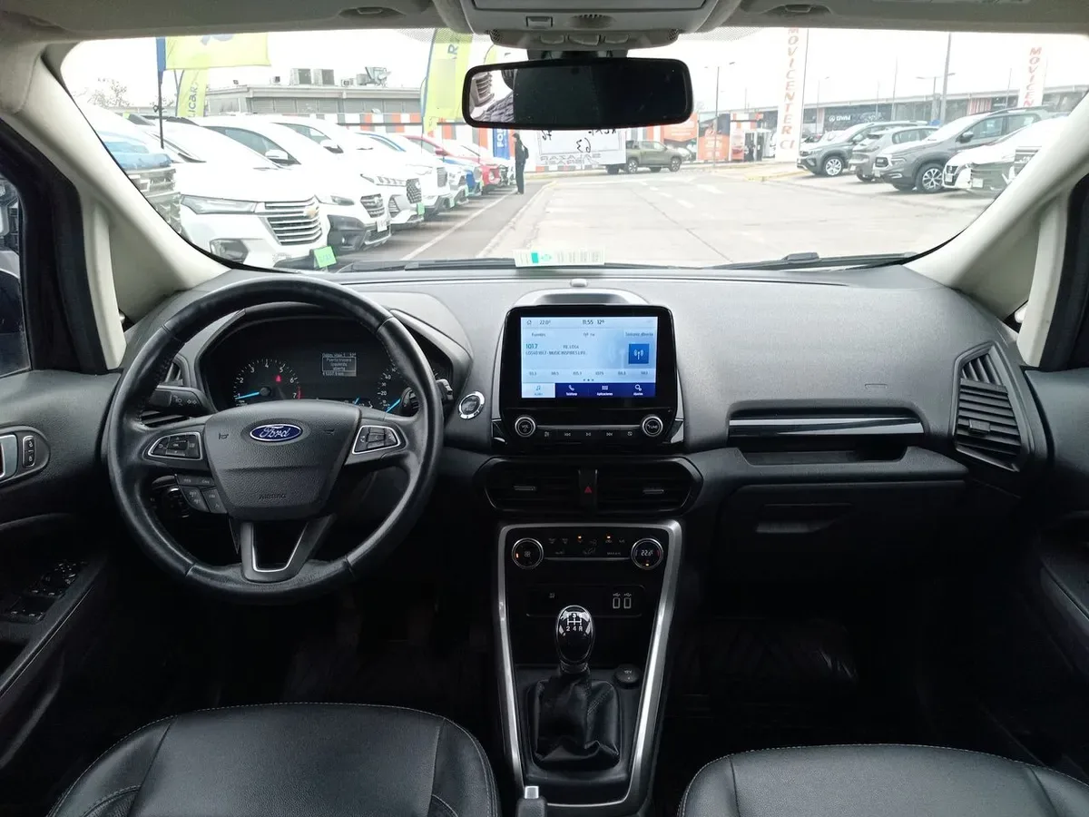 Ford Ecosport 1.5 Titanium 4x2 Mt 5p año 2022