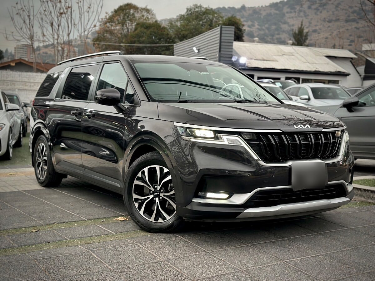 Kia Carnival Ex año 2022