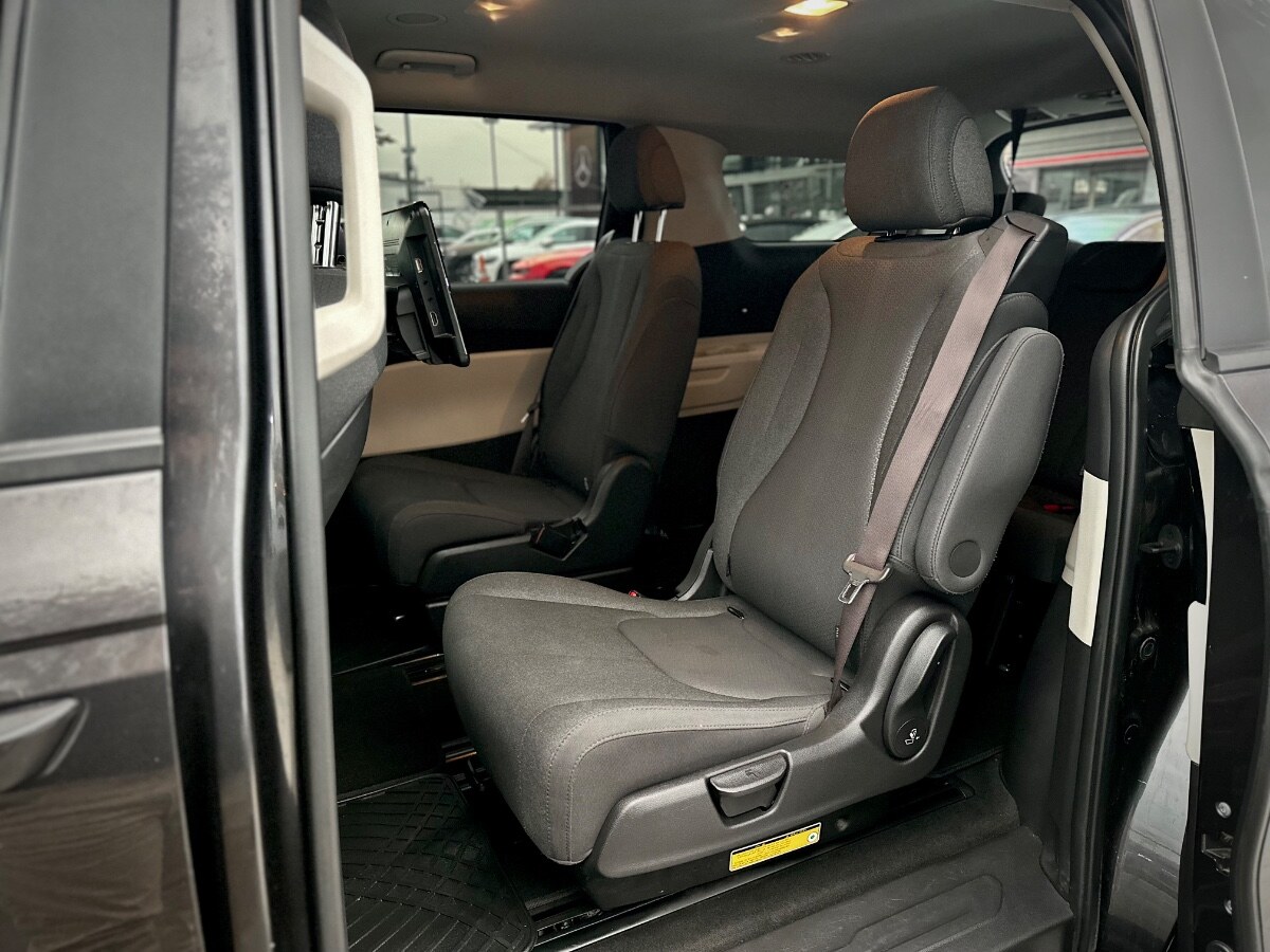 Kia Carnival Ex año 2022