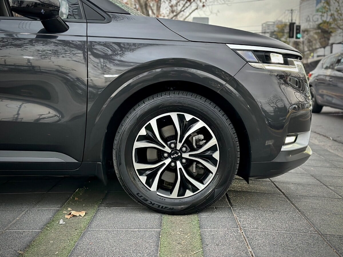 Kia Carnival Ex año 2022