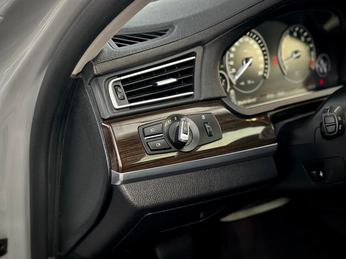 BMW 740 I año 2012