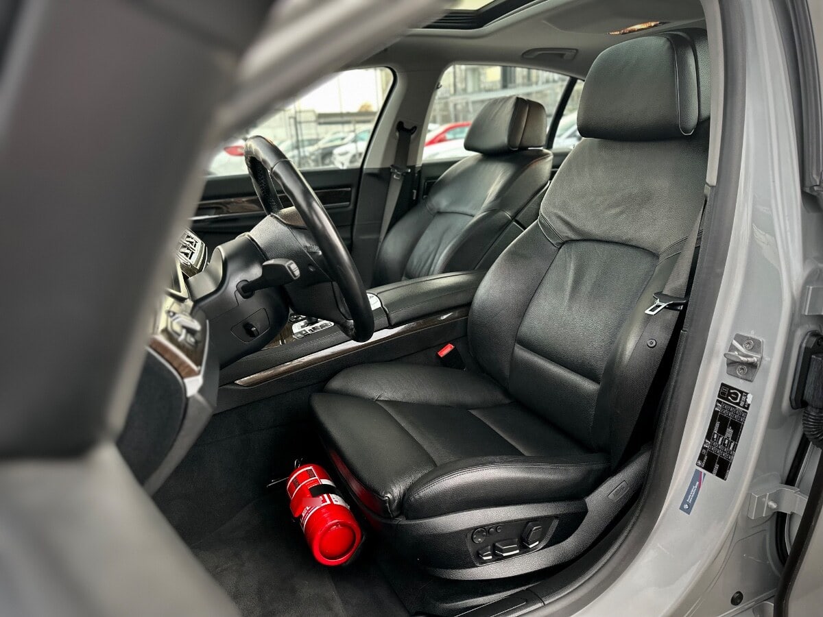 BMW 740 I año 2012
