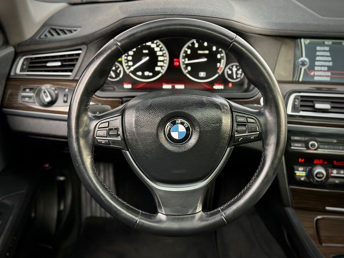 BMW 740 I año 2012