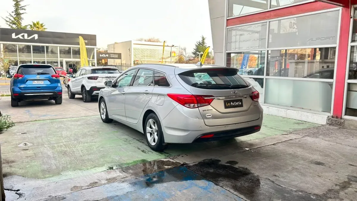 Hyundai I40 Gl 2.0 Aut año 2013