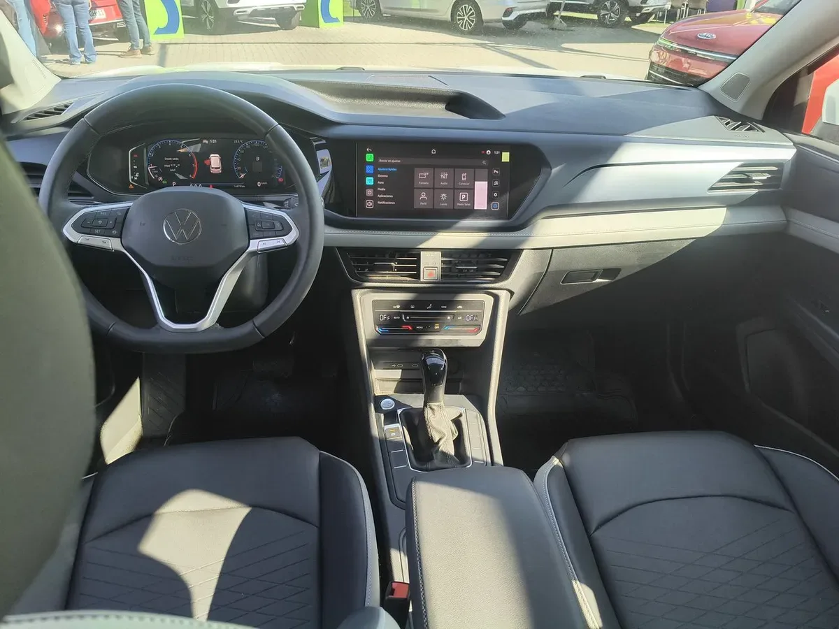Volkswagen Taos 1.4 Tsi Comfortline 4x2 At 5p año 2026