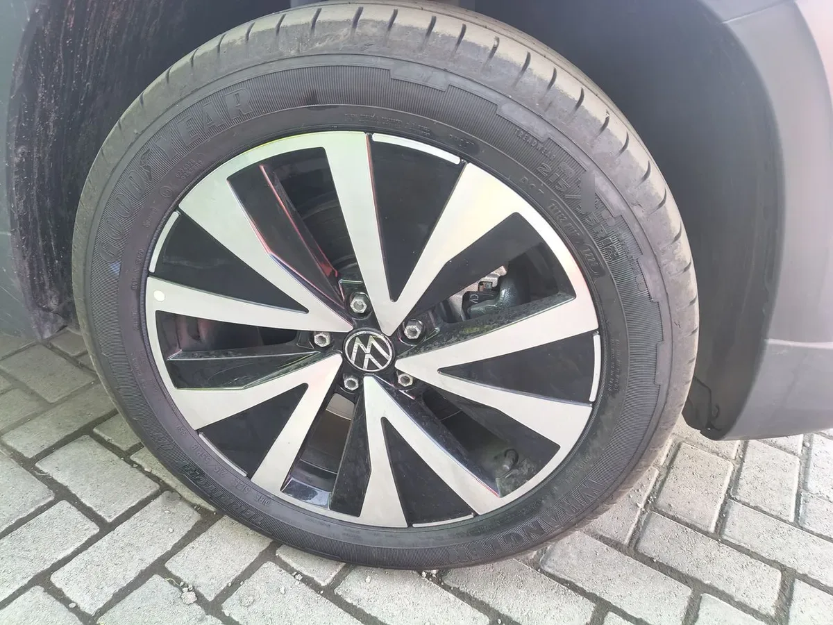 Volkswagen Taos 1.4 Tsi Comfortline 4x2 At 5p año 2026