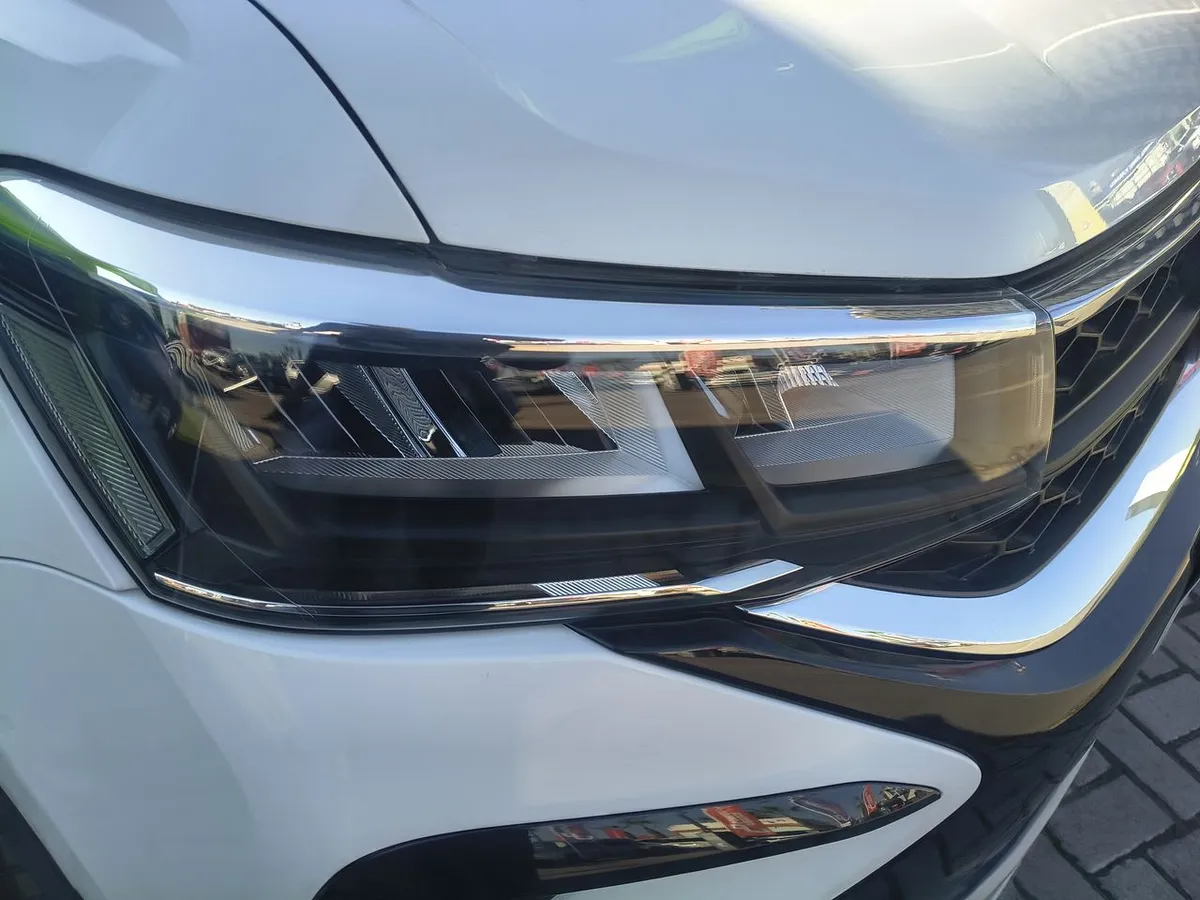Volkswagen Taos 1.4 Tsi Comfortline 4x2 At 5p año 2026