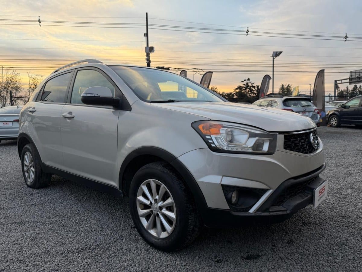 Ssangyong Korando Korando 2.0 Tdi At año 2014