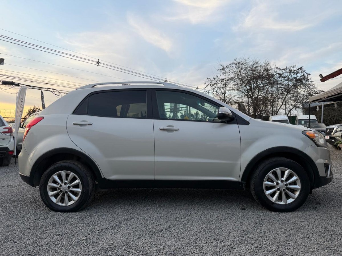 Ssangyong Korando Korando 2.0 Tdi At año 2014