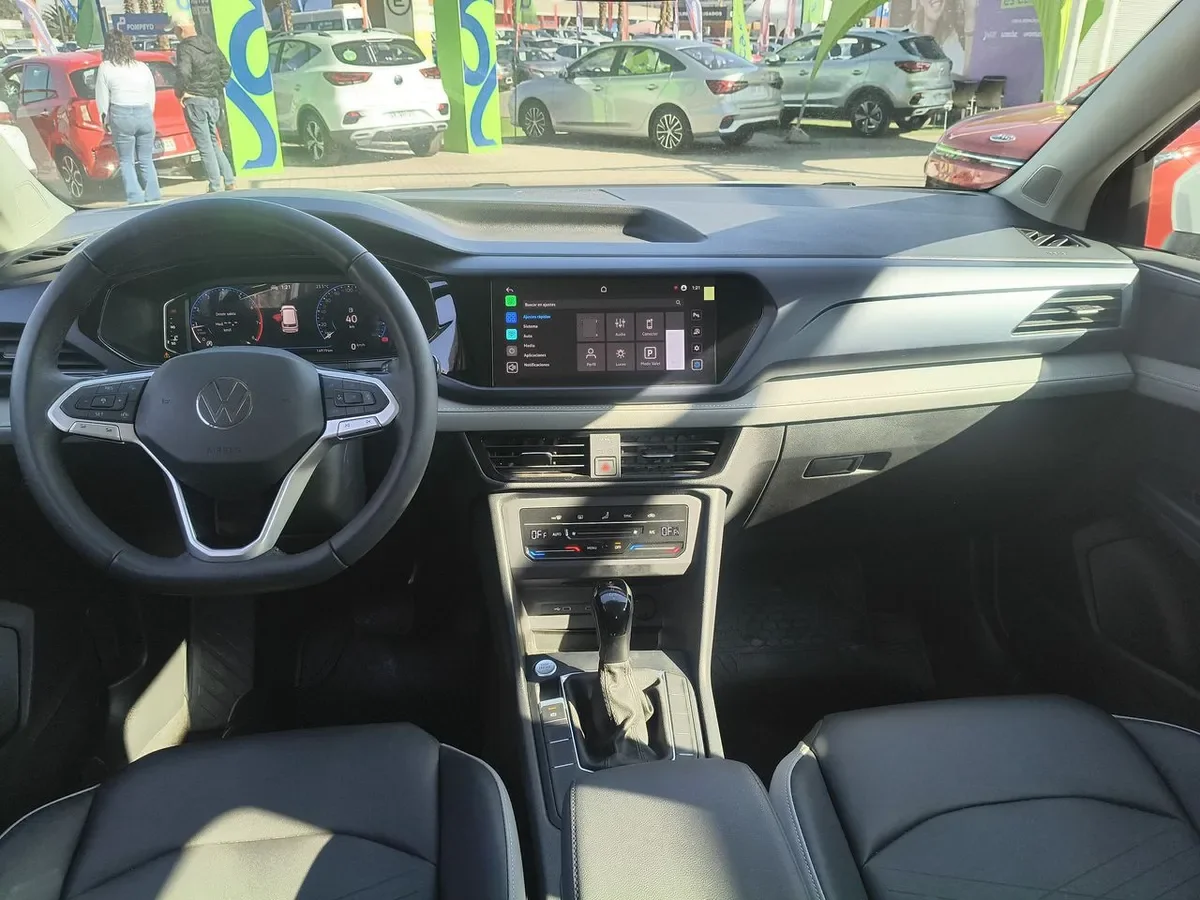 Volkswagen Taos 1.4 Tsi Comfortline 4x2 At 5p año 2026