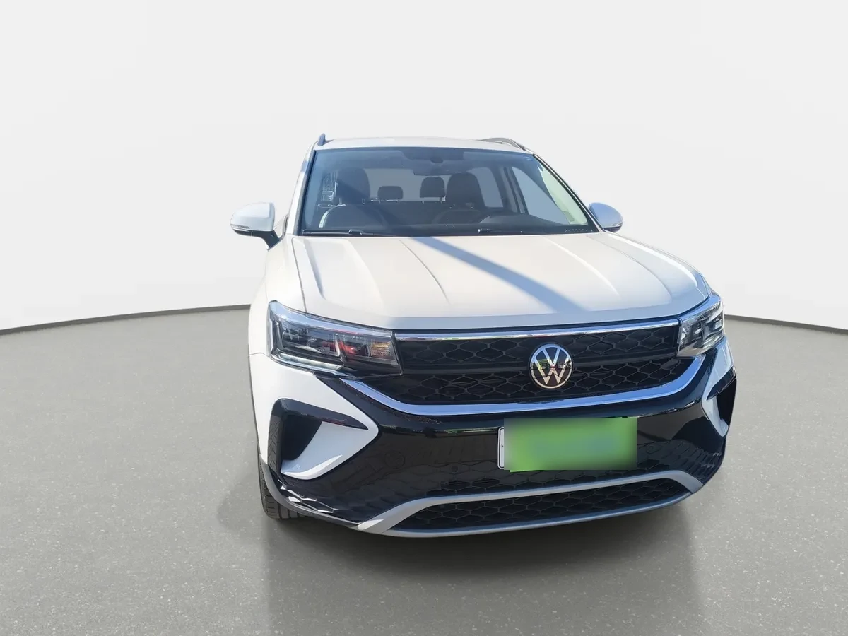 Volkswagen Taos 1.4 Tsi Comfortline 4x2 At 5p año 2026