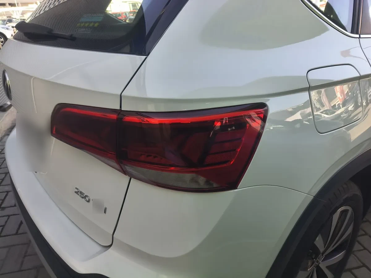 Volkswagen Taos 1.4 Tsi Comfortline 4x2 At 5p año 2026