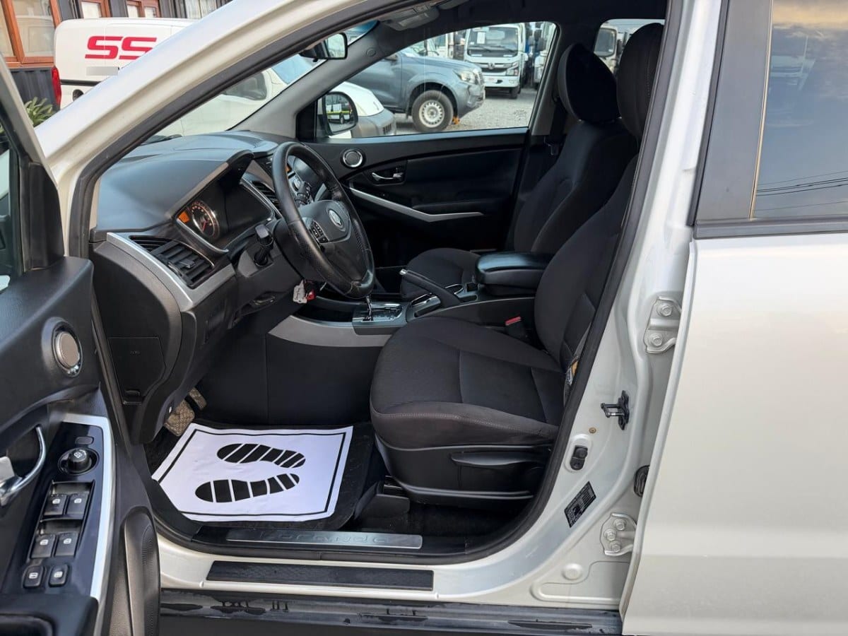 Ssangyong Korando Korando 2.0 Tdi At año 2014