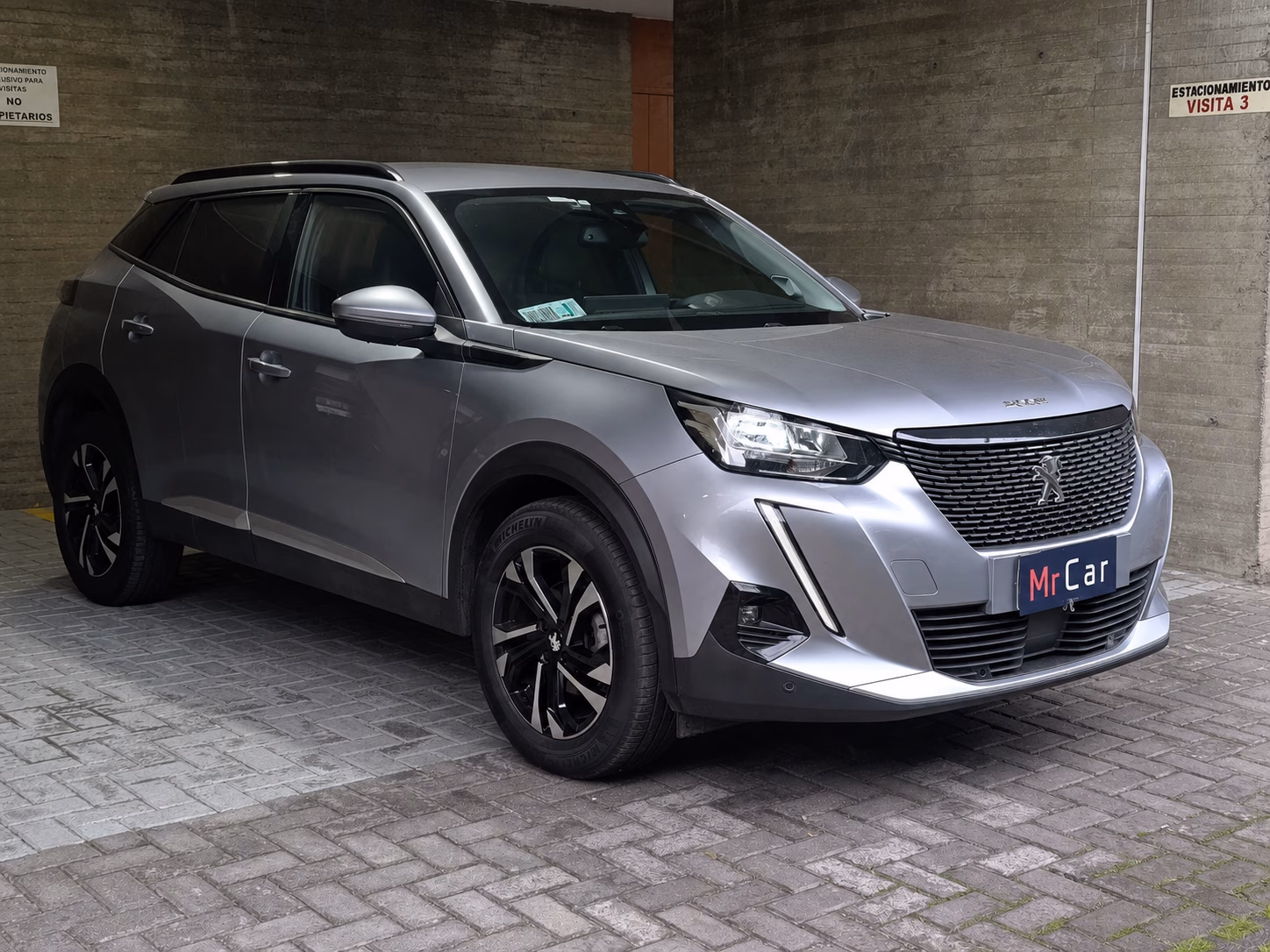 Peugeot 2008 Allure Puretech año 2021