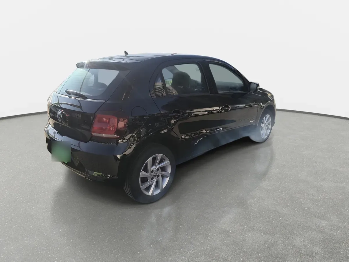 Volkswagen Gol 1.6 Highline 4x2 Mt 5p año 2021
