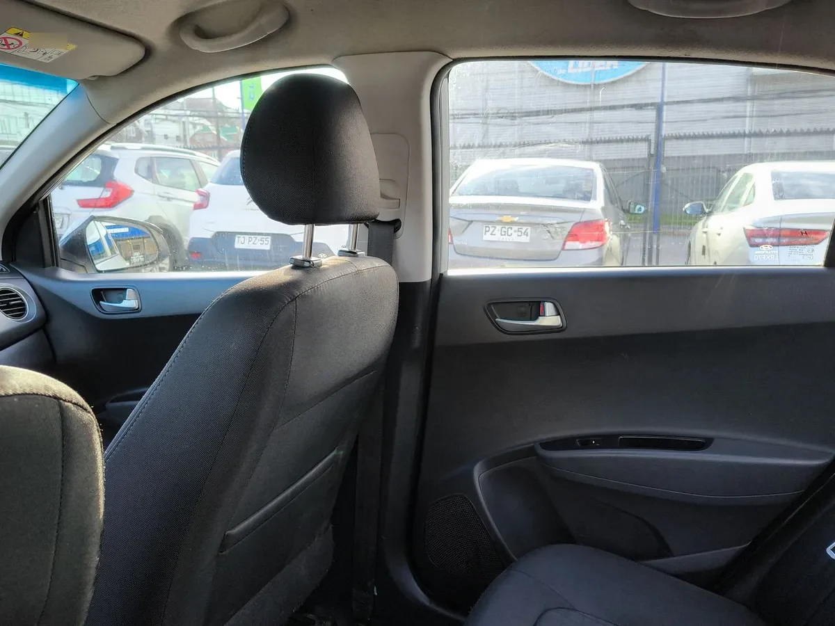 Hyundai Grand I10 1.2l Gls Full 4x2 Abs Ac 2ab 5mt 4p año 2019