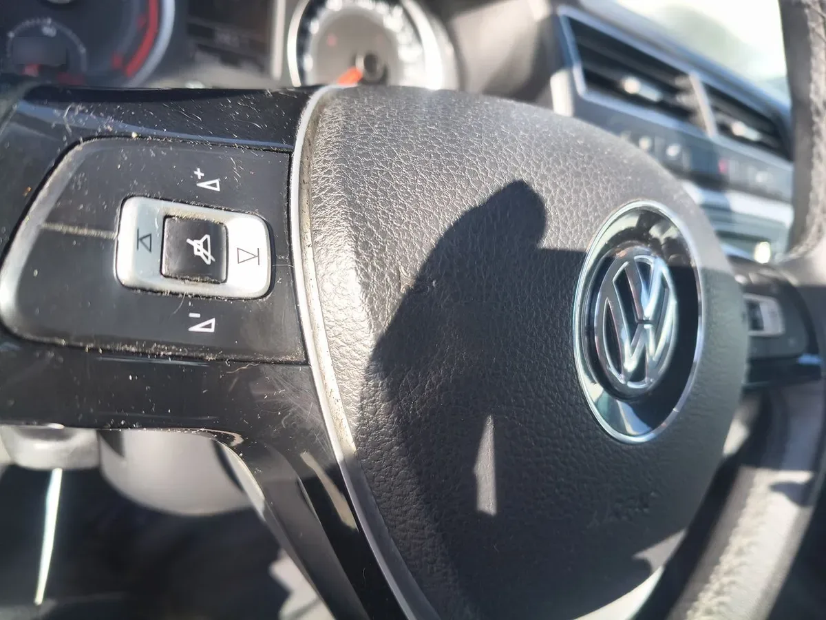 Volkswagen Gol 1.6 Highline 4x2 Mt 5p año 2021