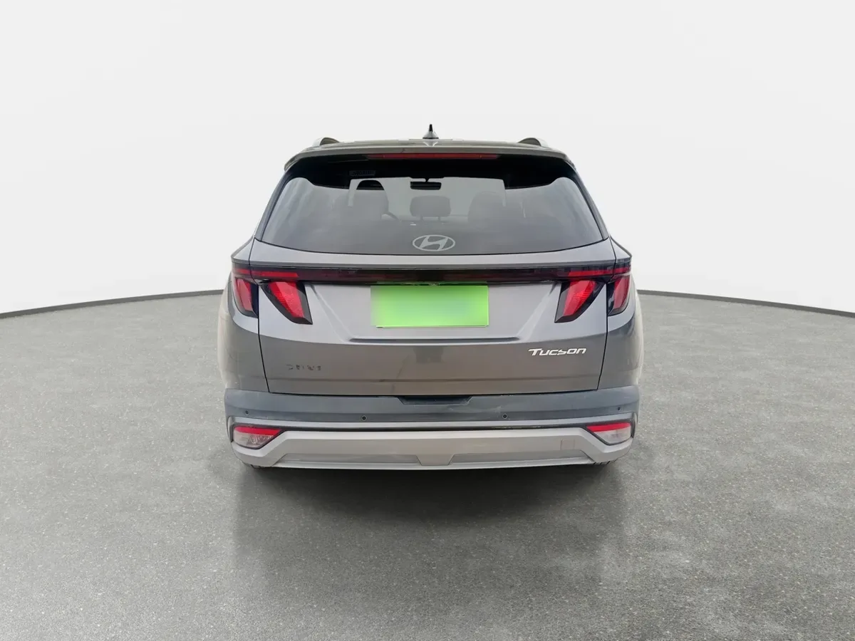 Hyundai Tucson 2.0 Nx4 Plus Fl Diesel 4wd At 5p año 2025