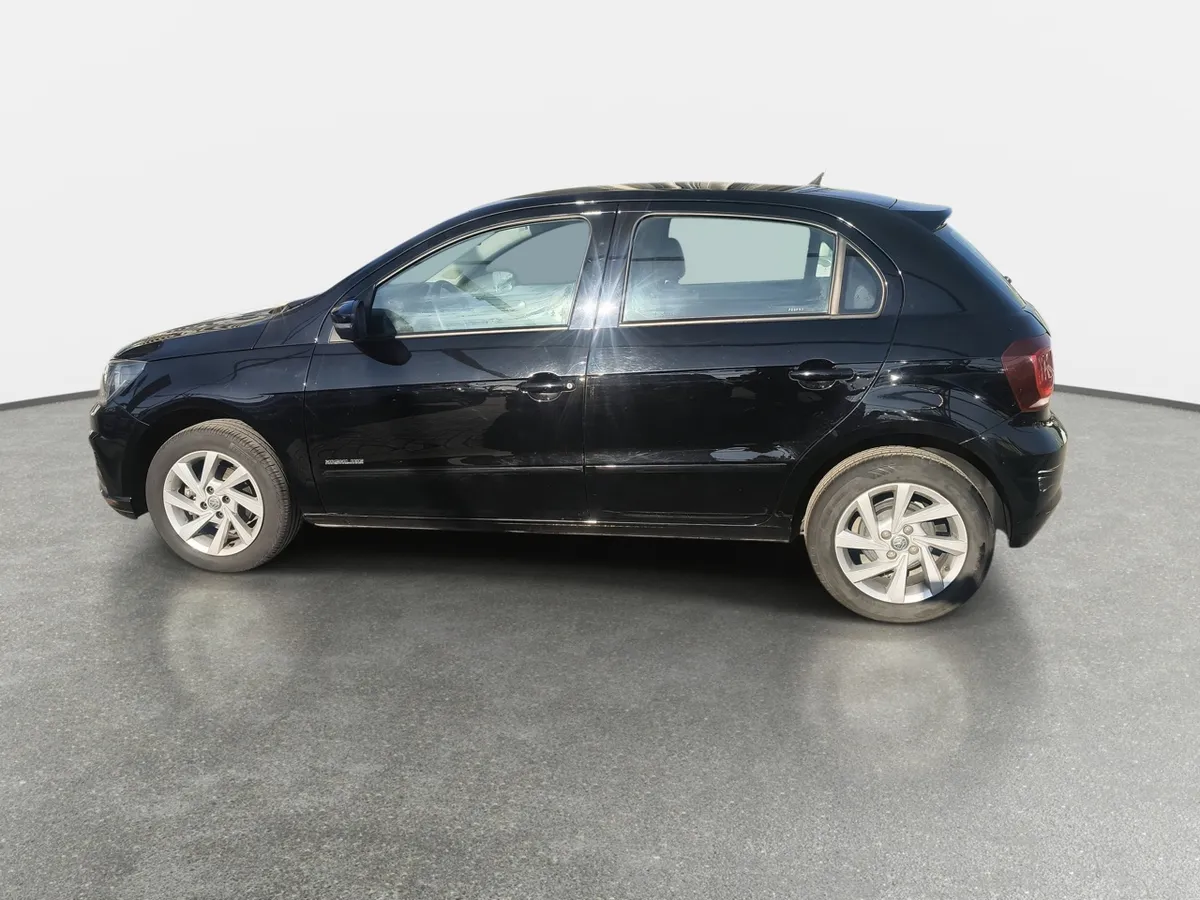 Volkswagen Gol 1.6 Highline 4x2 Mt 5p año 2021