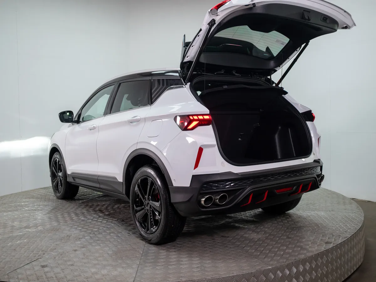 Geely New Coolray 1.5 Sport 7dct At año 2025