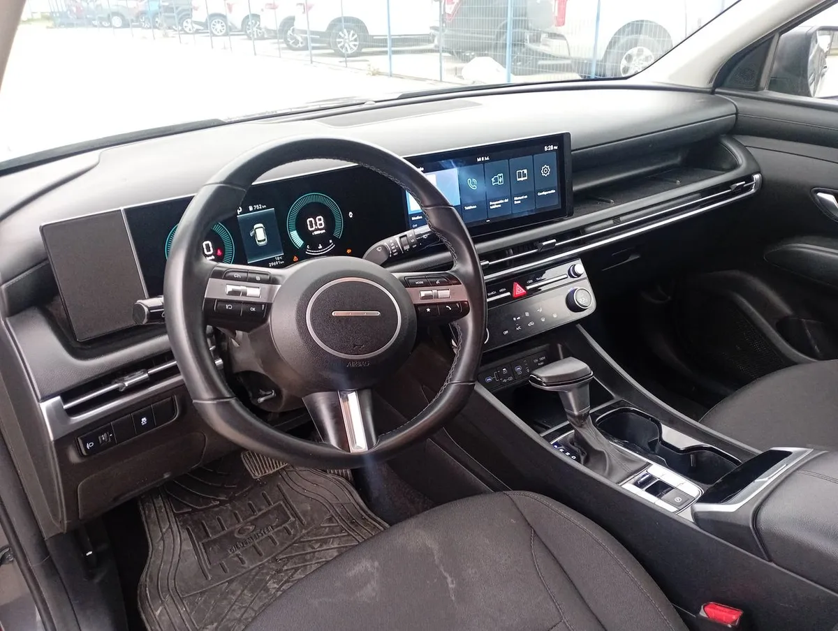 Hyundai Tucson 2.0 Nx4 Plus Fl Diesel 4wd At 5p año 2025