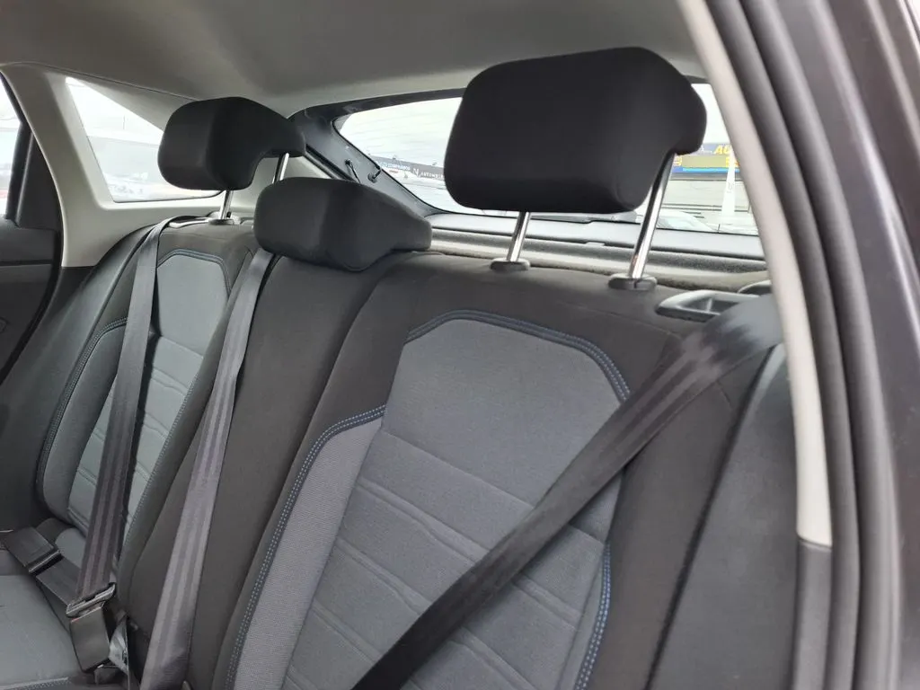Volkswagen Nivus 1.0 Tsi Comfortline Mt año 2025
