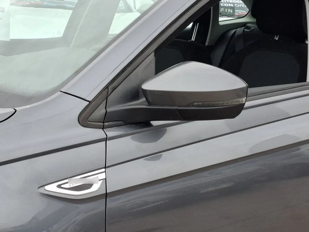 Volkswagen Nivus 1.0 Tsi Comfortline Mt año 2025