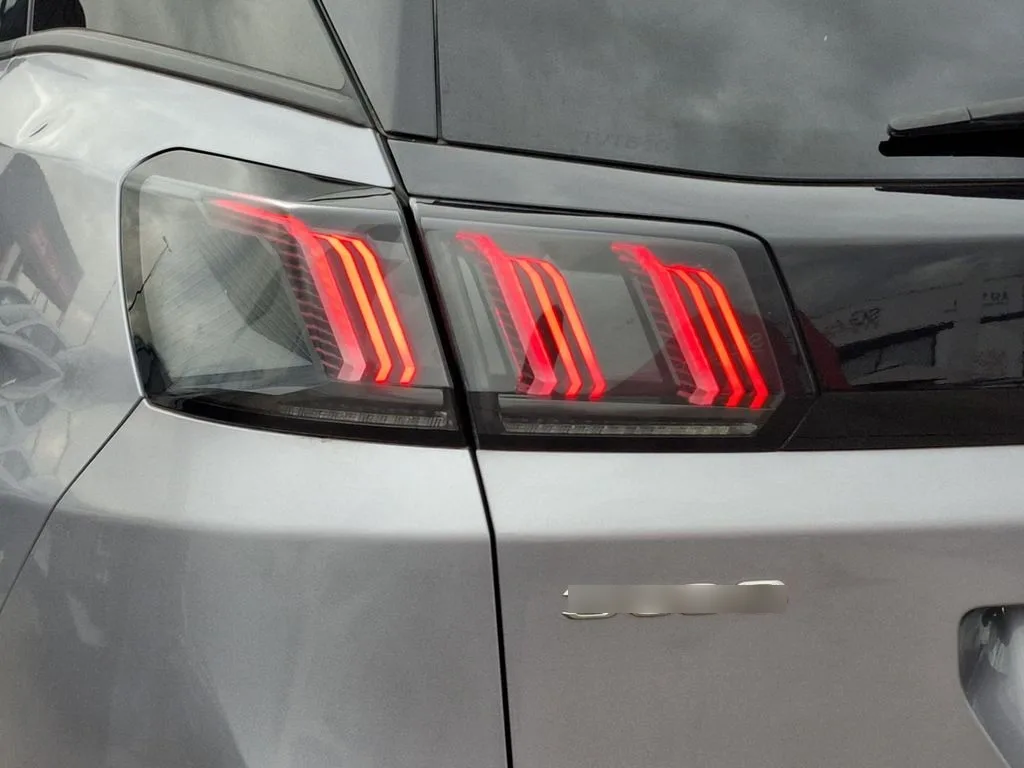Peugeot 3008 1.6 Gt Hybrid4 E At Hibrido año 2025