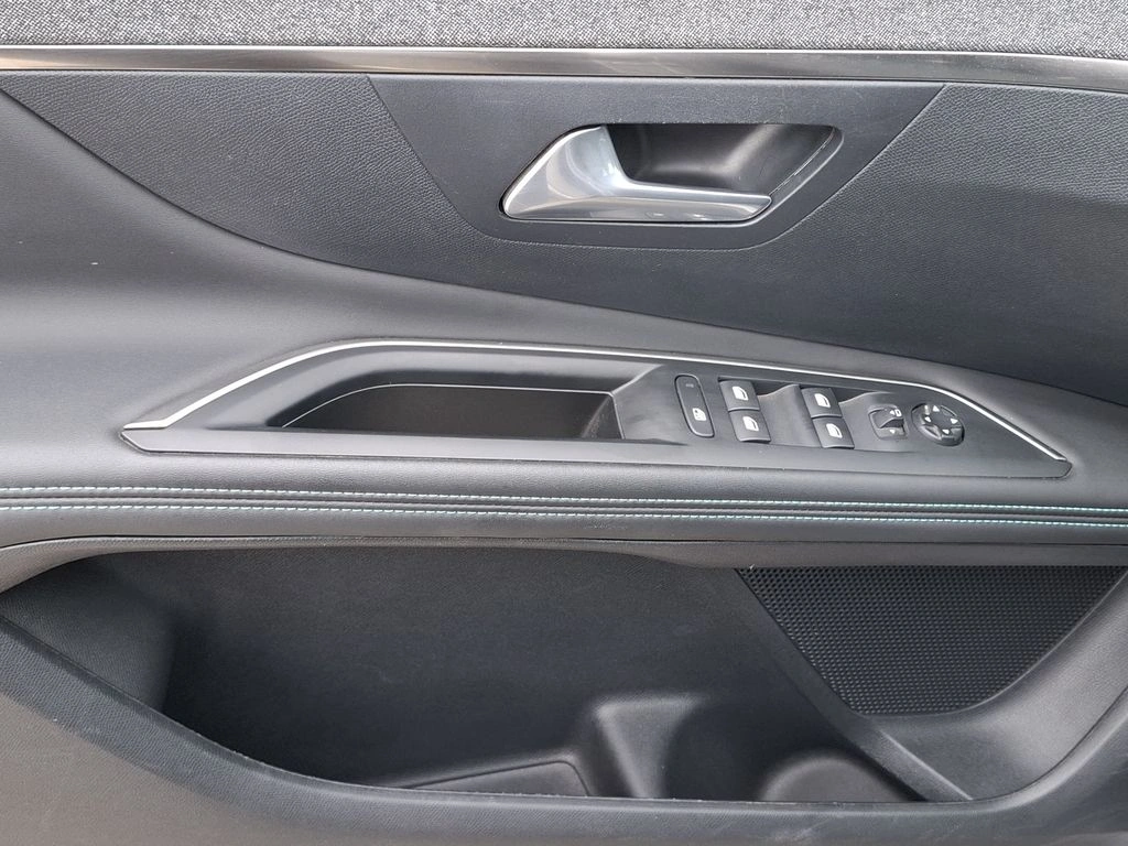 Peugeot 3008 1.6 Gt Hybrid4 E At Hibrido año 2025