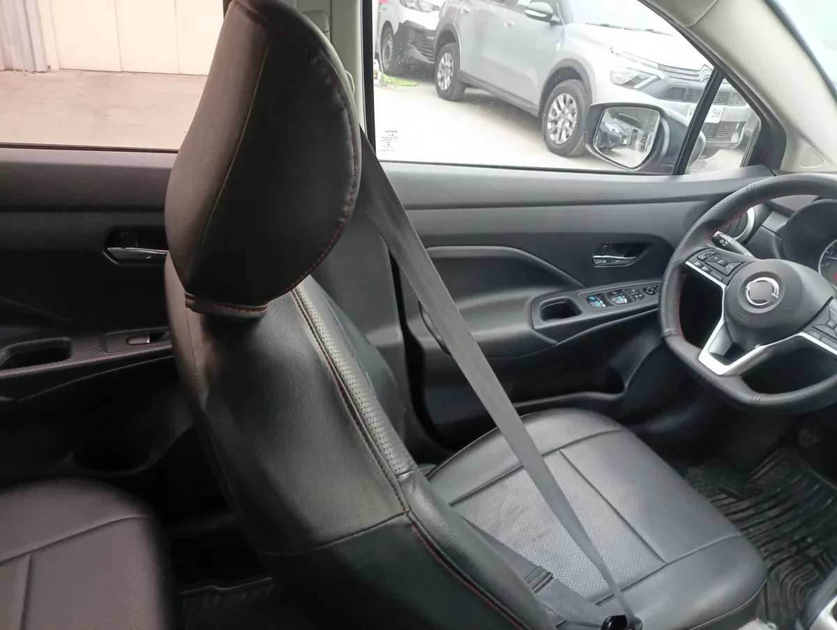 Nissan Versa 1.6 Sense 4x2 Radio Touch Mt 4p año 2023