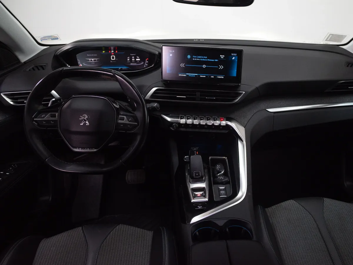 Peugeot 3008 3008 1.6 Allure Pack Thp 165 At año 2022