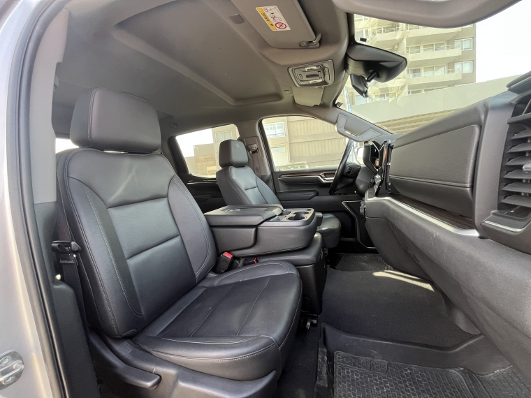 Chevrolet Silverado Tb 4wd 5.3 año 2023