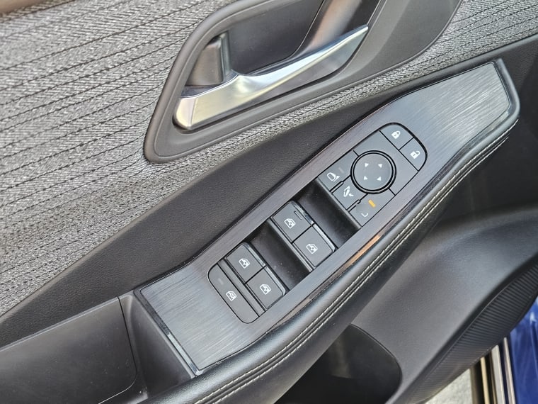 Nissan X-Trail 2.5 Sense 3row At año 2024