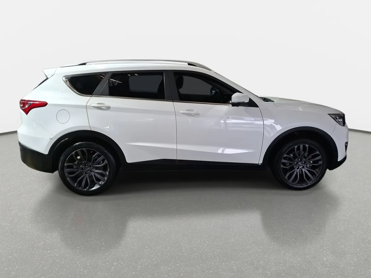 Jetour X70 1.5t Gls 4x2 Mt 5p año 2022