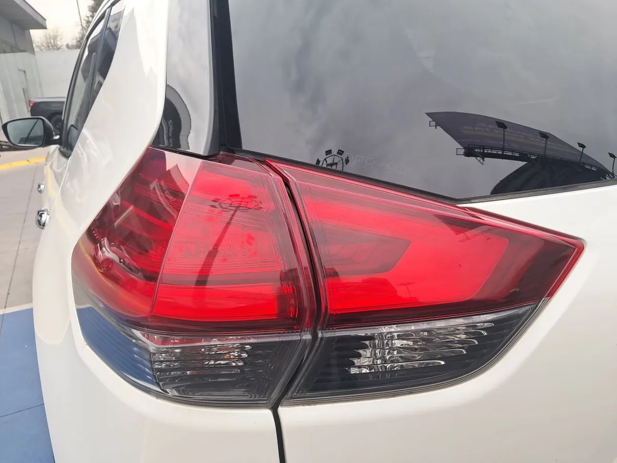 Nissan X-Trail 2.5 Advance Mc 4x2 Cvt At 5p año 2022