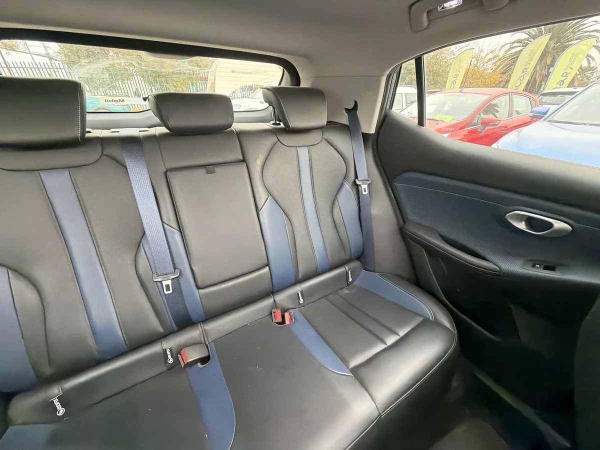 GAC Emzoom 1.5t Gl R-Style 4x2 At 5p año 2025