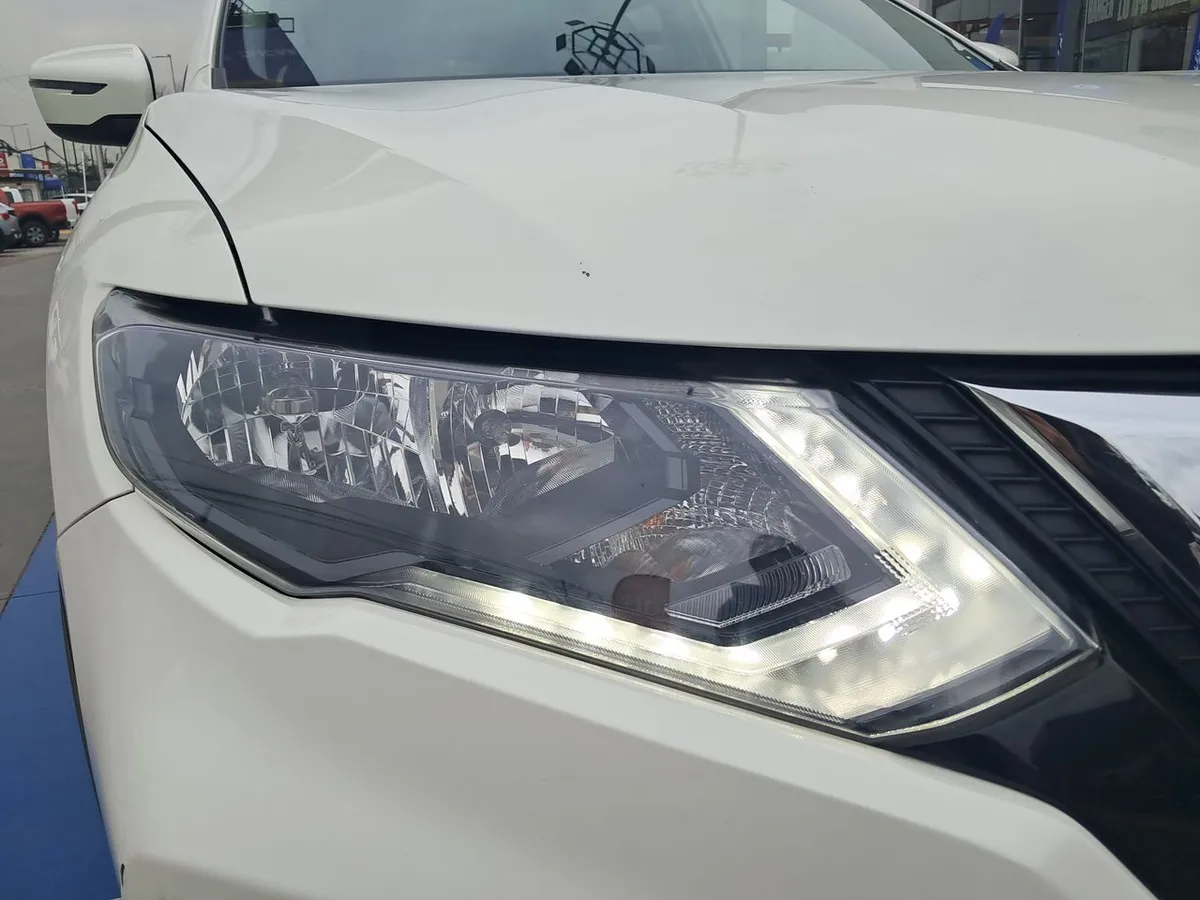 Nissan X-Trail 2.5 Advance Mc 4x2 Cvt At 5p año 2022